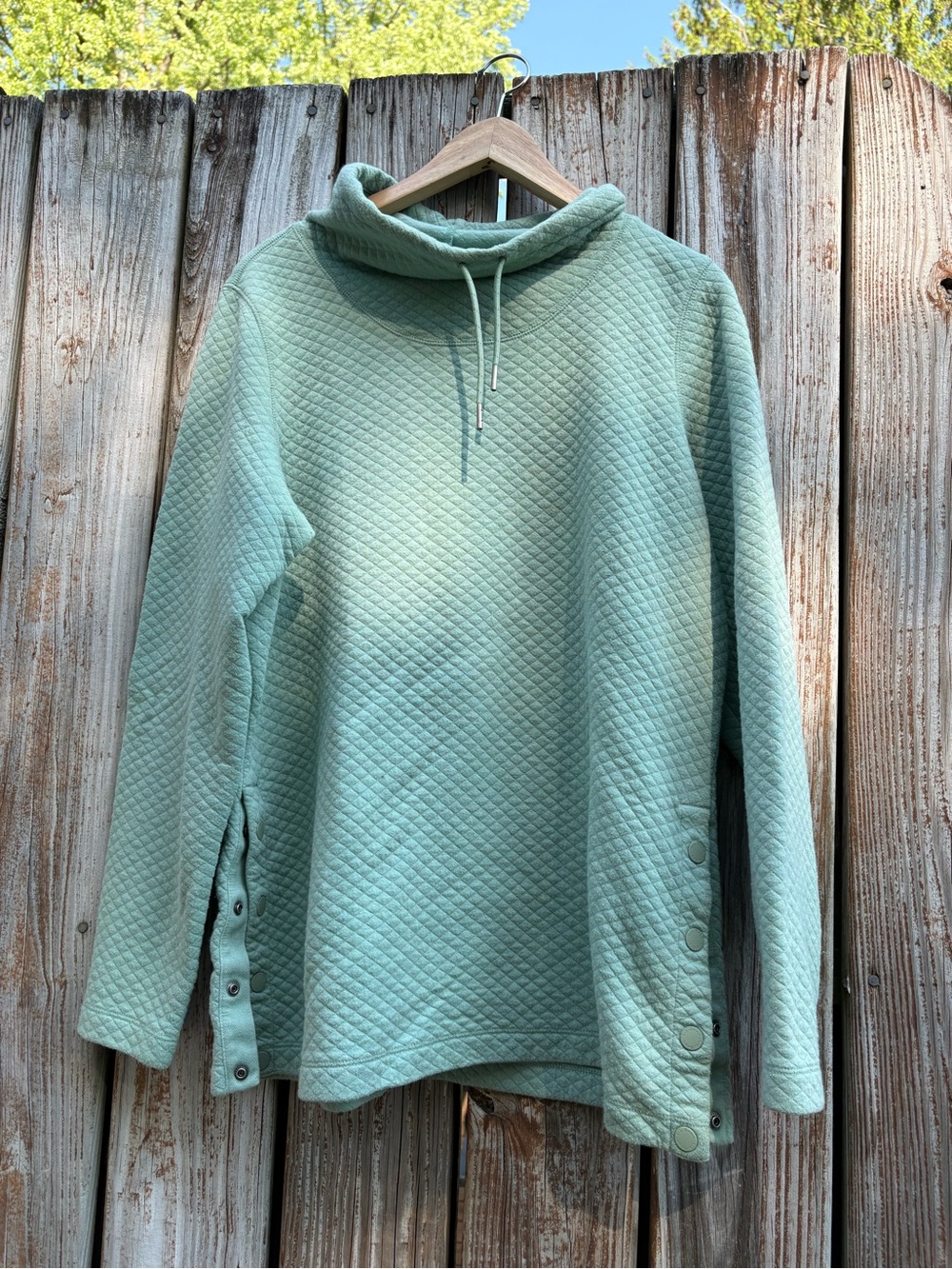 Women's Quilted Top Funnelneck Pullover Green Mint